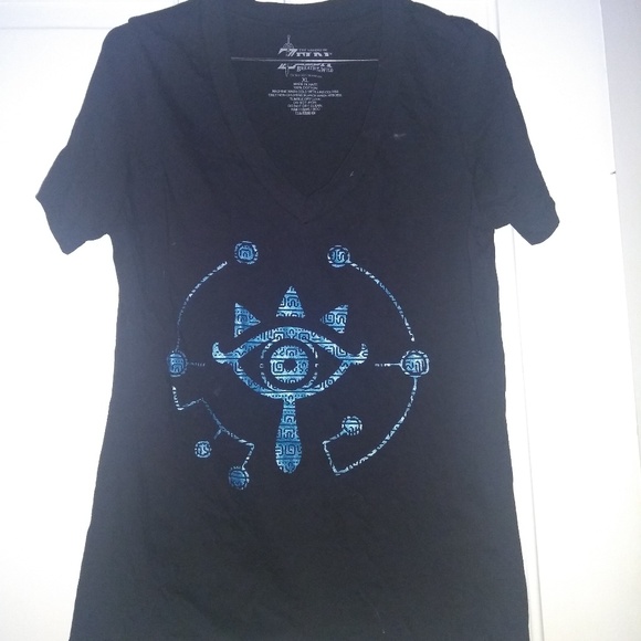 Legend of Zelda shirt - Picture 2 of 2